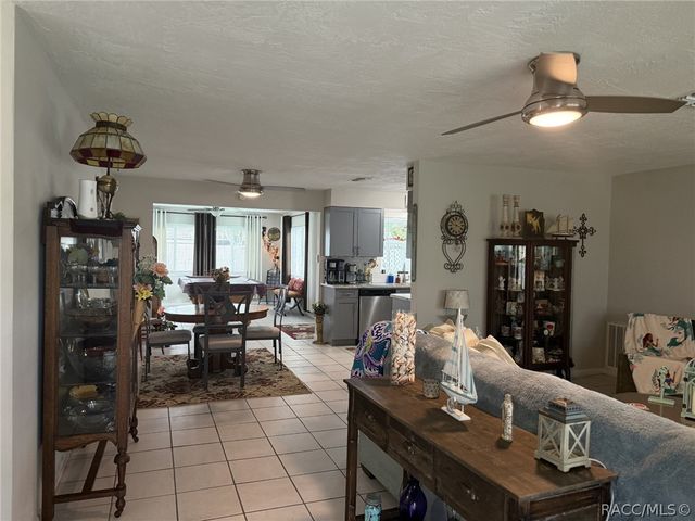 91 S Osceola Street, Beverly Hills, FL 34465