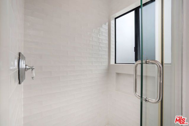 11954 Mayfield Avenue 6, Los Angeles, CA 90049