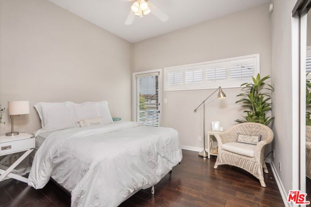 11954 Mayfield Avenue 6, Los Angeles, CA 90049