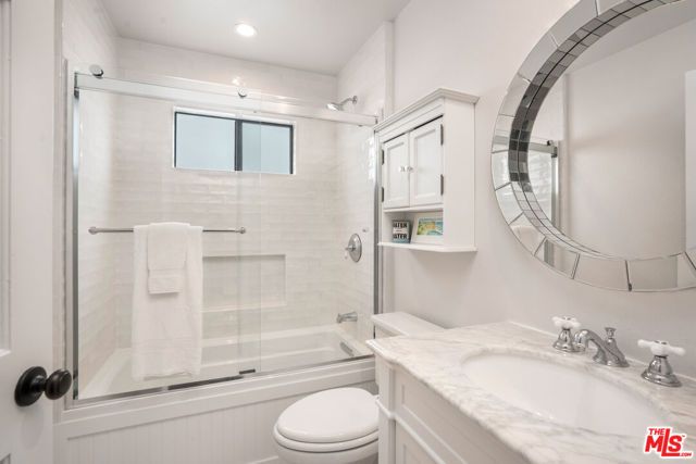 11954 Mayfield Avenue 6, Los Angeles, CA 90049