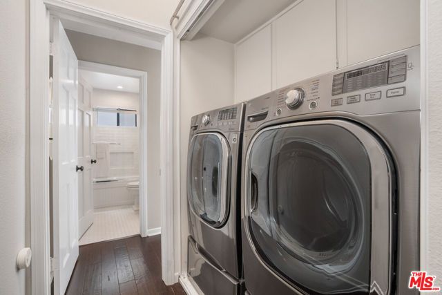 11954 Mayfield Avenue 6, Los Angeles, CA 90049