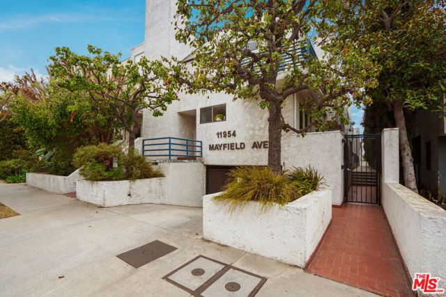 11954 Mayfield Avenue 6, Los Angeles, CA 90049