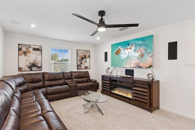 887 ASTERFIELD LANE, Deland, FL 32720