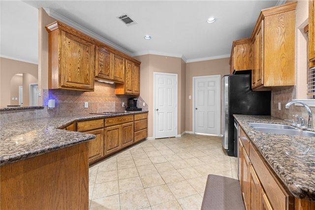 4863 BLAZING, Bryan, TX 77808