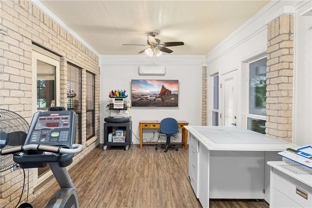 4863 BLAZING, Bryan, TX 77808