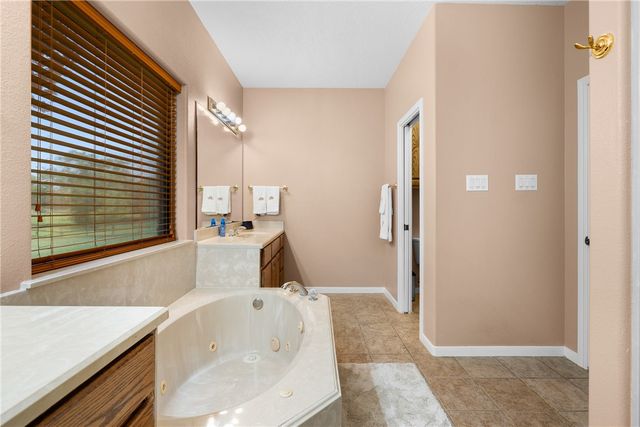 4863 BLAZING, Bryan, TX 77808