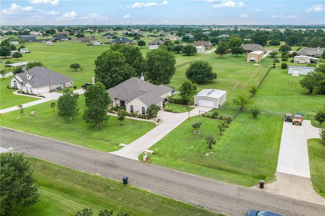 4863 BLAZING, Bryan, TX 77808