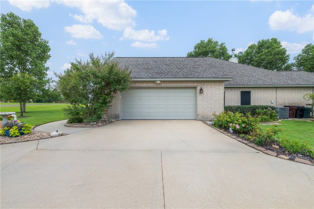 4863 BLAZING, Bryan, TX 77808 — photo 5