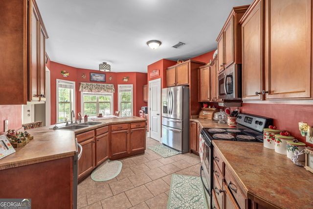 386 Sterling Meadows Court, Demorest, GA 30535