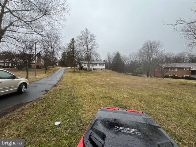 67 GREGORY DR, Martinsburg, WV 25404