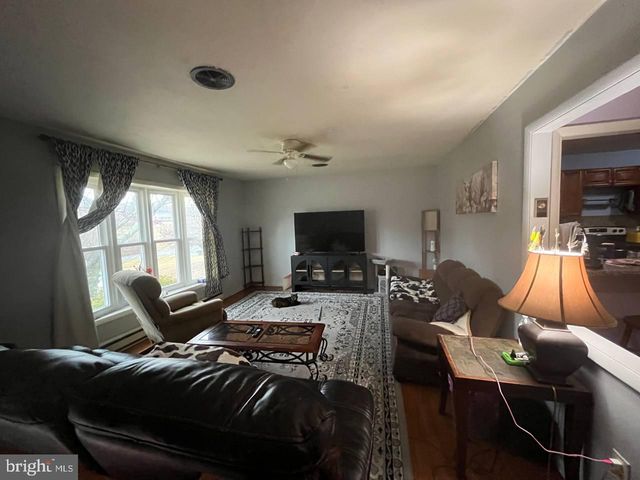 67 GREGORY DR, Martinsburg, WV 25404