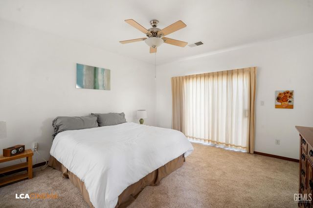 5301 Sand Dollar Court, Bakersfield, CA 93312