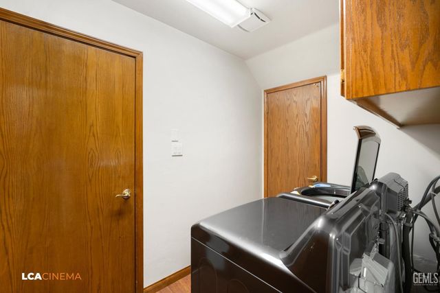 5301 Sand Dollar Court, Bakersfield, CA 93312