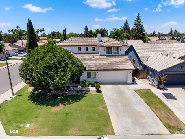 5301 Sand Dollar Court, Bakersfield, CA 93312