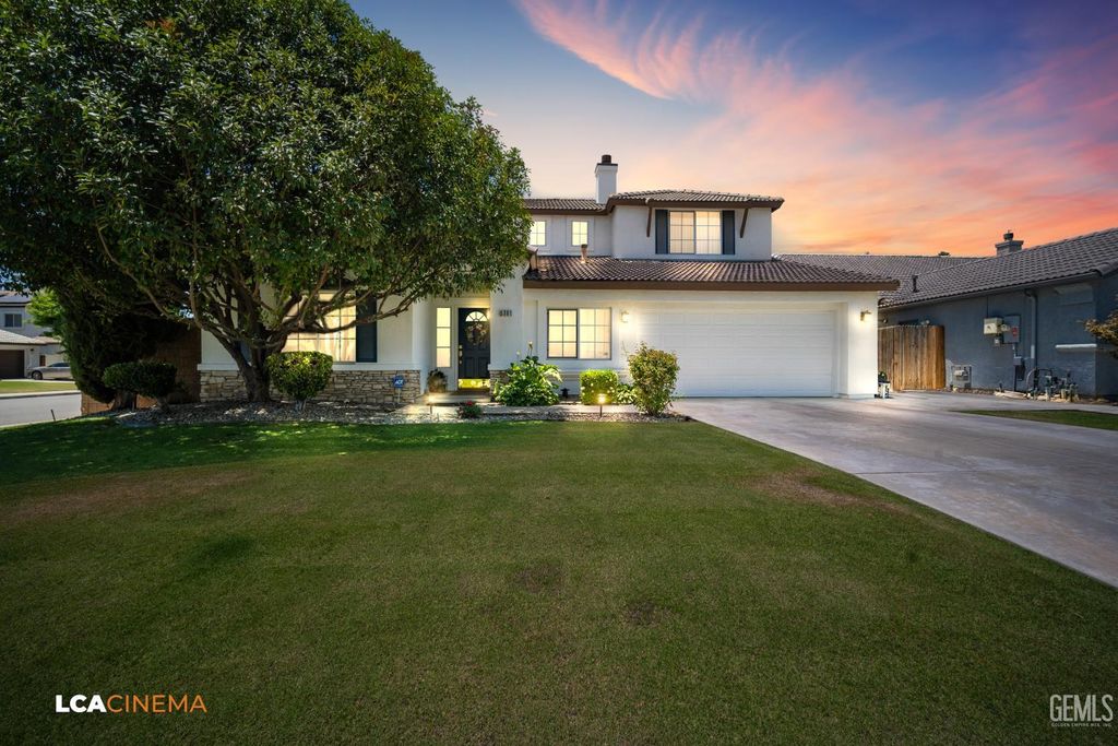 5301 Sand Dollar Court, Bakersfield, CA 93312