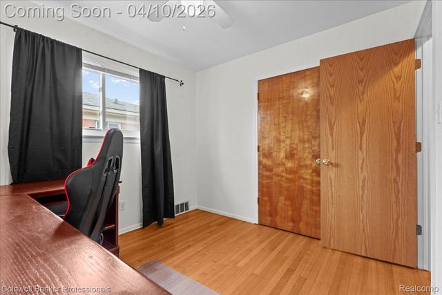 13080 Poplar Street, Southgate, MI 48195