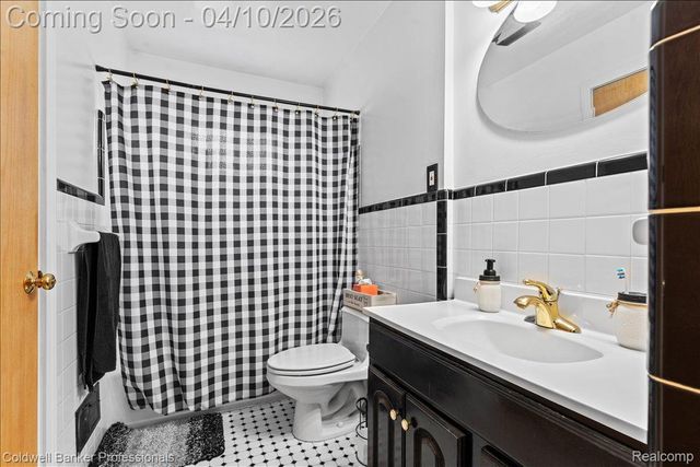 13080 Poplar Street, Southgate, MI 48195