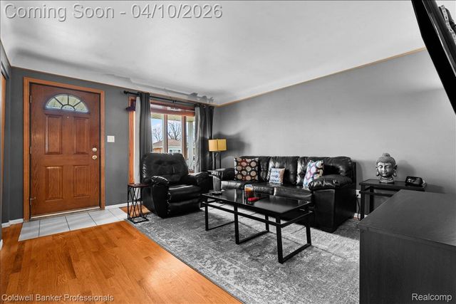 13080 Poplar Street, Southgate, MI 48195