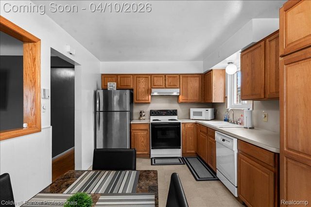 13080 Poplar Street, Southgate, MI 48195