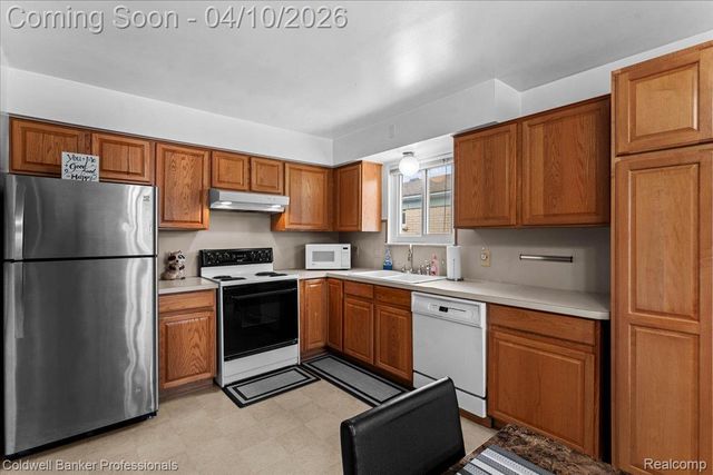 13080 Poplar Street, Southgate, MI 48195