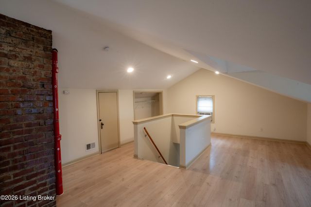 504 Montana Ave, Louisville, KY 40208