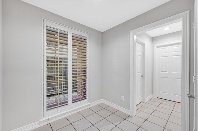 1512 W Clay Street, Houston, TX 77019