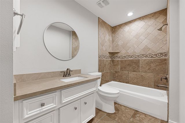 1512 W Clay Street, Houston, TX 77019