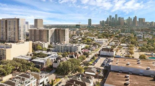 1512 W Clay Street, Houston, TX 77019