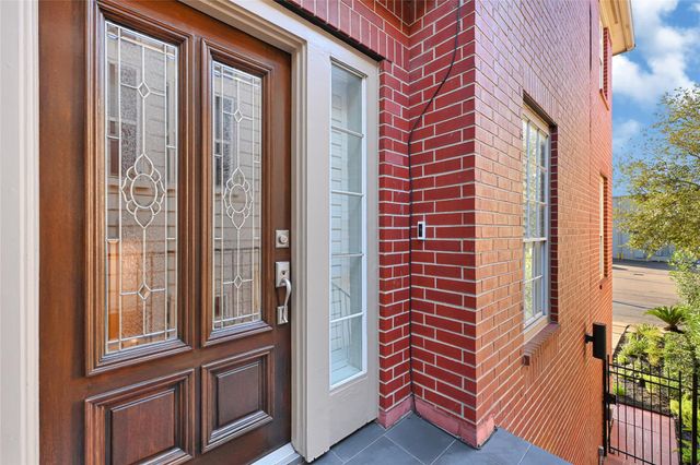 1512 W Clay Street, Houston, TX 77019