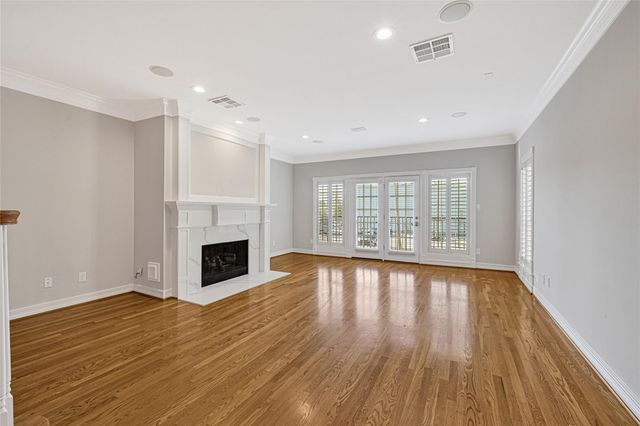 1512 W Clay Street, Houston, TX 77019