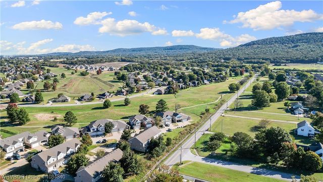 11044 Rose Court, Farmington, AR 72730