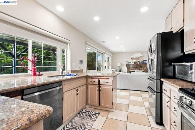3814 Painted Pony Rd, El Sobrante, CA 94803