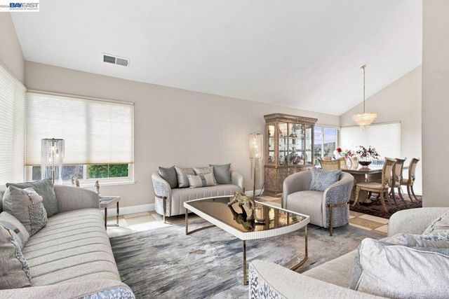 3814 Painted Pony Rd, El Sobrante, CA 94803