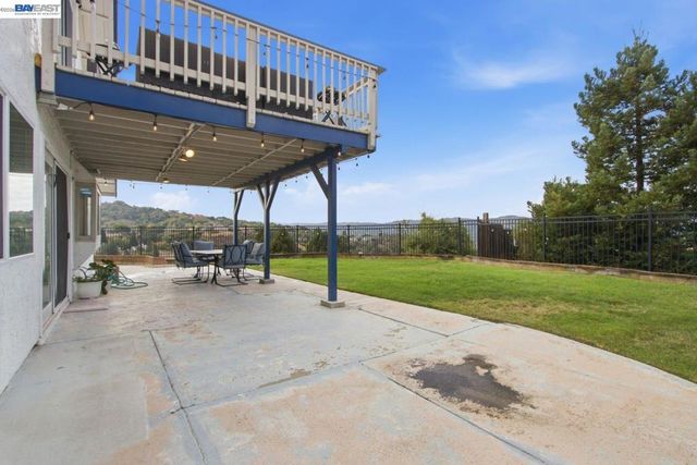 3814 Painted Pony Rd, El Sobrante, CA 94803