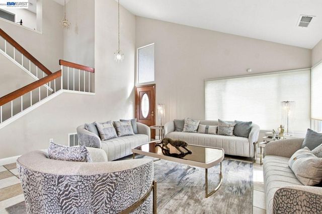 3814 Painted Pony Rd, El Sobrante, CA 94803