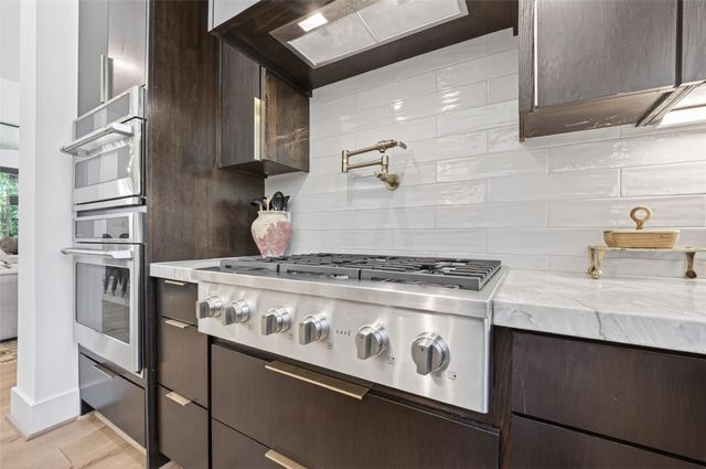 1905 Post Ridge Drive, Conroe, TX 77304