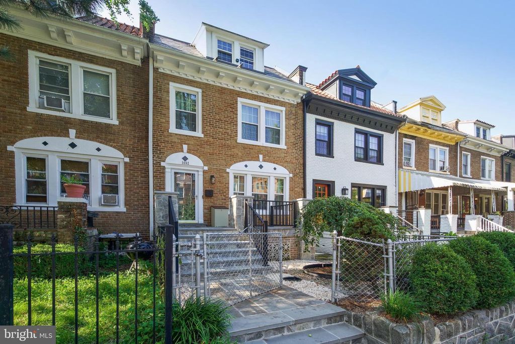 1452 SPRING RD NW, Washington, DC 20010