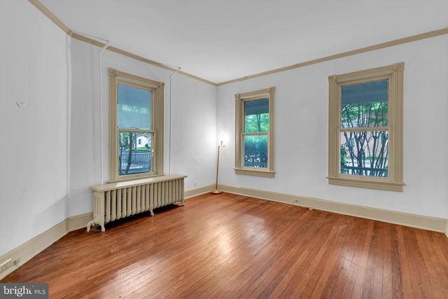 303 GOLDSBOROUGH ST, Easton, MD 21601