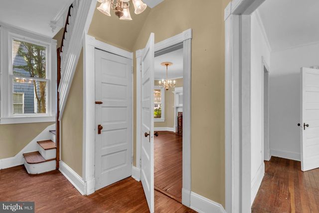 303 GOLDSBOROUGH ST, Easton, MD 21601