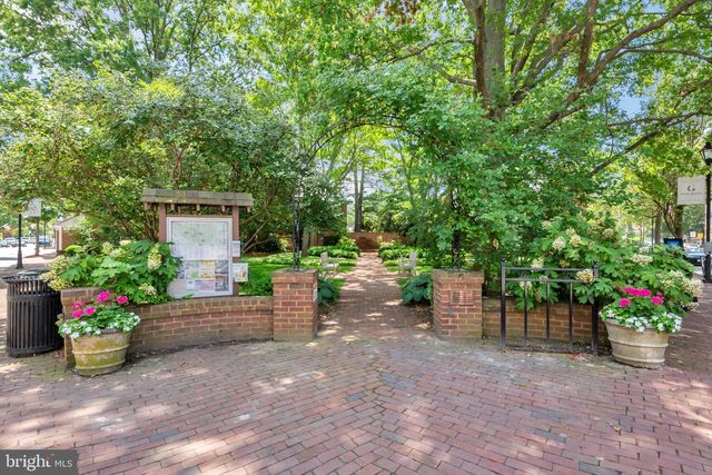 303 GOLDSBOROUGH ST, Easton, MD 21601