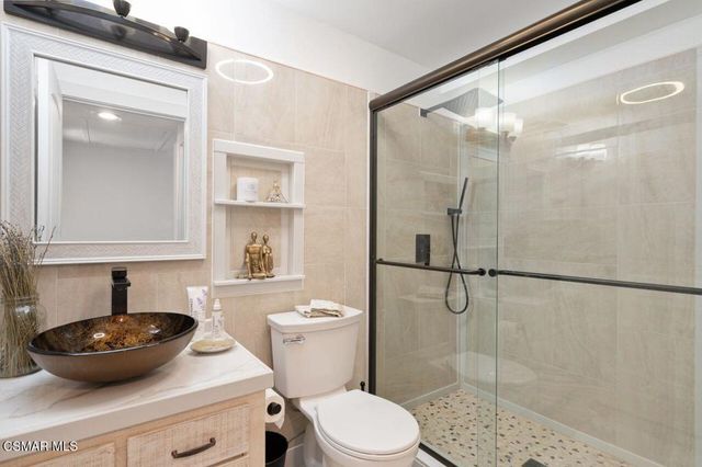 2716 Borchard Road, Newbury Park, CA 91320