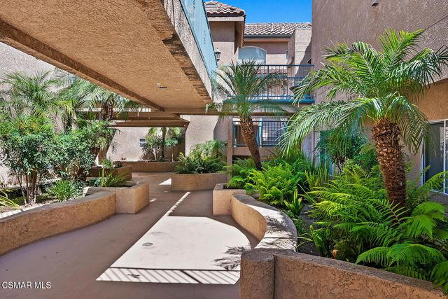 2716 Borchard Road, Newbury Park, CA 91320