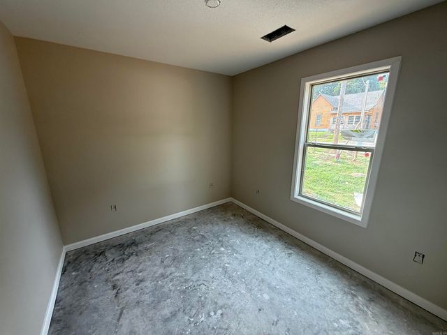 612 E Lake St, Paragould, AR 72450