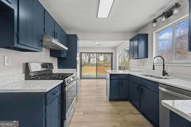 339 Park Ridge Circle, Riverdale, GA 30274