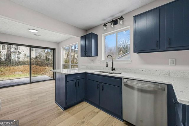 339 Park Ridge Circle, Riverdale, GA 30274