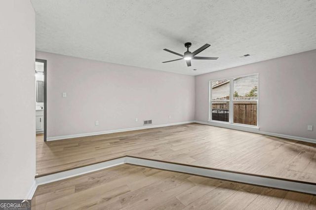 339 Park Ridge Circle, Riverdale, GA 30274