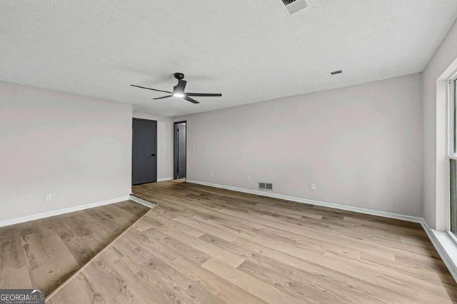 339 Park Ridge Circle, Riverdale, GA 30274