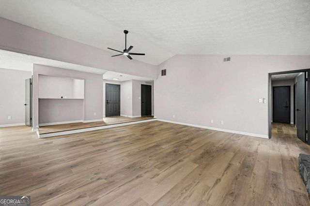 339 Park Ridge Circle, Riverdale, GA 30274