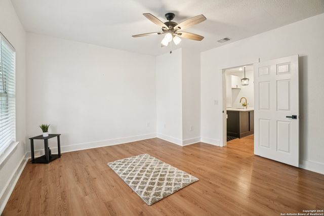 547 Rigsby, San Antonio, TX 78210