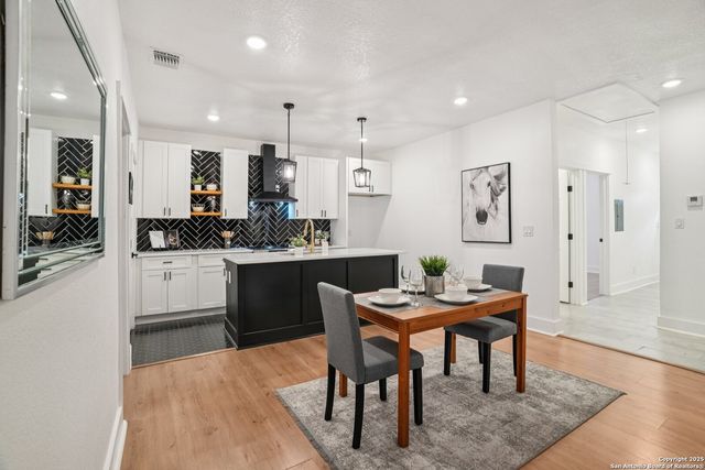 547 Rigsby, San Antonio, TX 78210